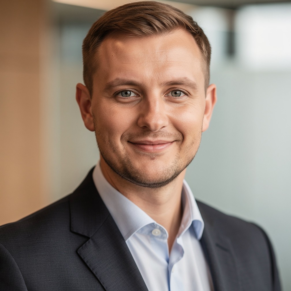 Максим Орлов